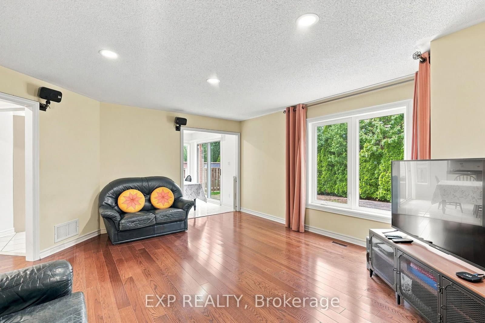 21 Cantex Court thumbnail 12