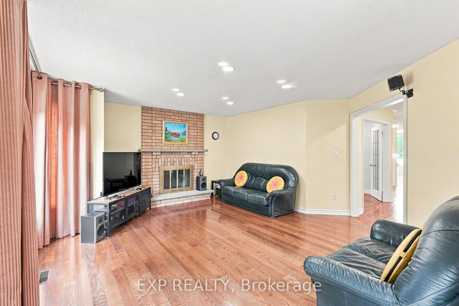 21 Cantex Court thumbnail 19