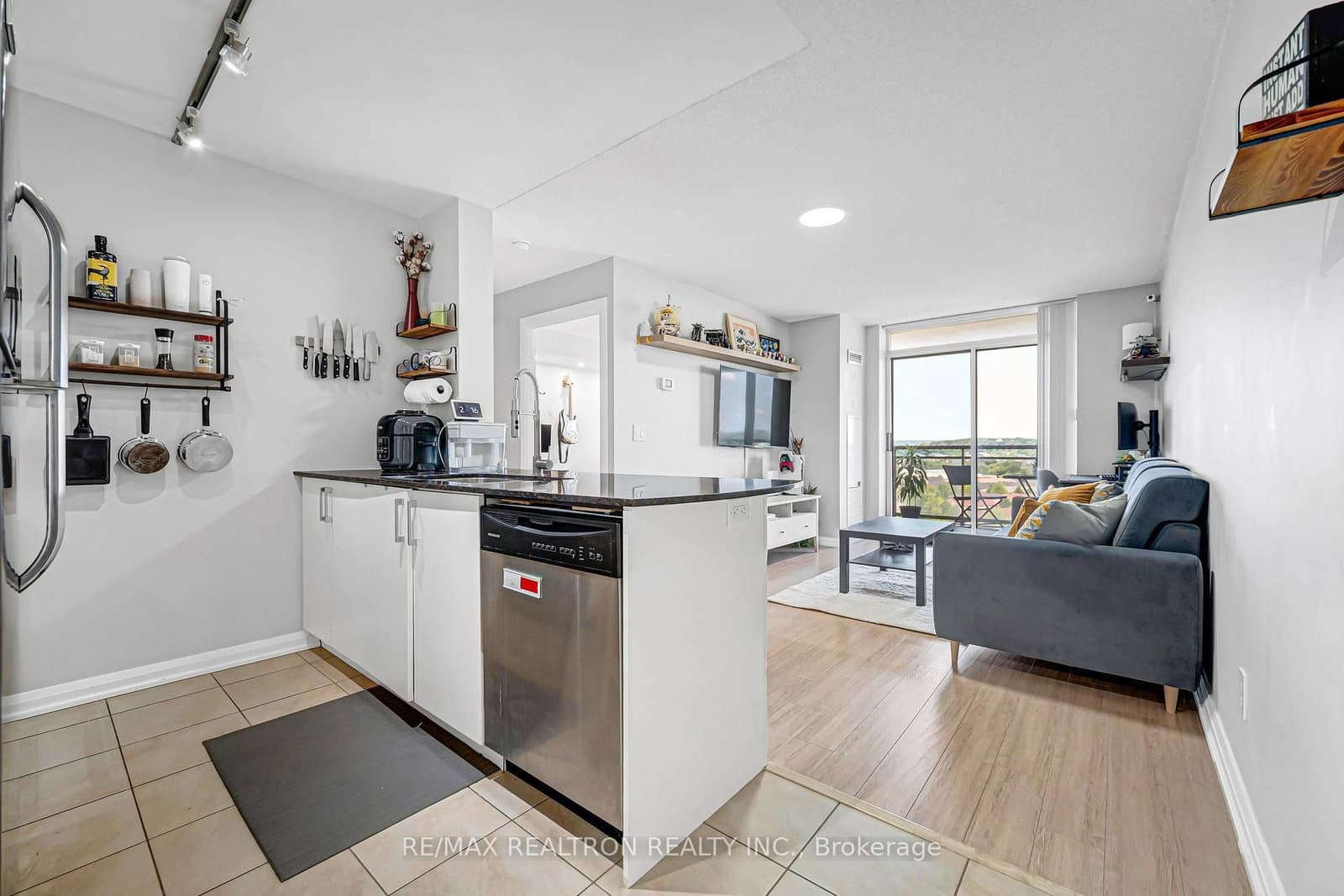 73 King William Crescent, Unit Lph01 thumbnail 4