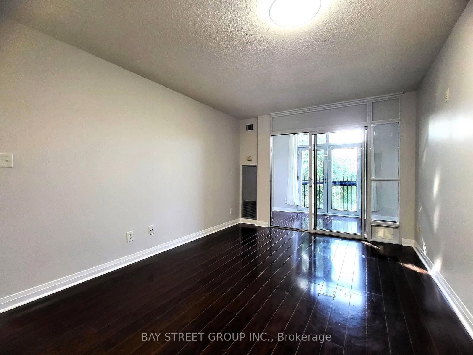 7363 Kennedy Road, Unit 209 thumbnail 10