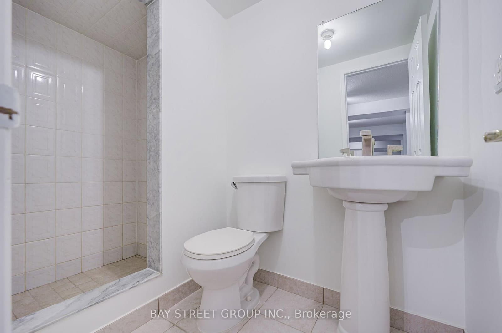 5 Luxton Avenue thumbnail 49