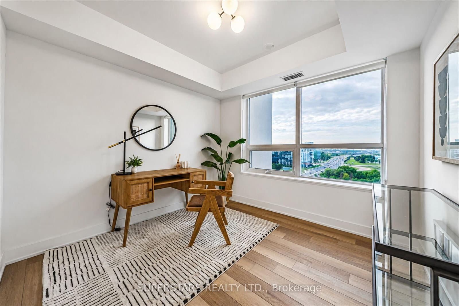 8 Cedarland Drive, Unit 1605 thumbnail 12