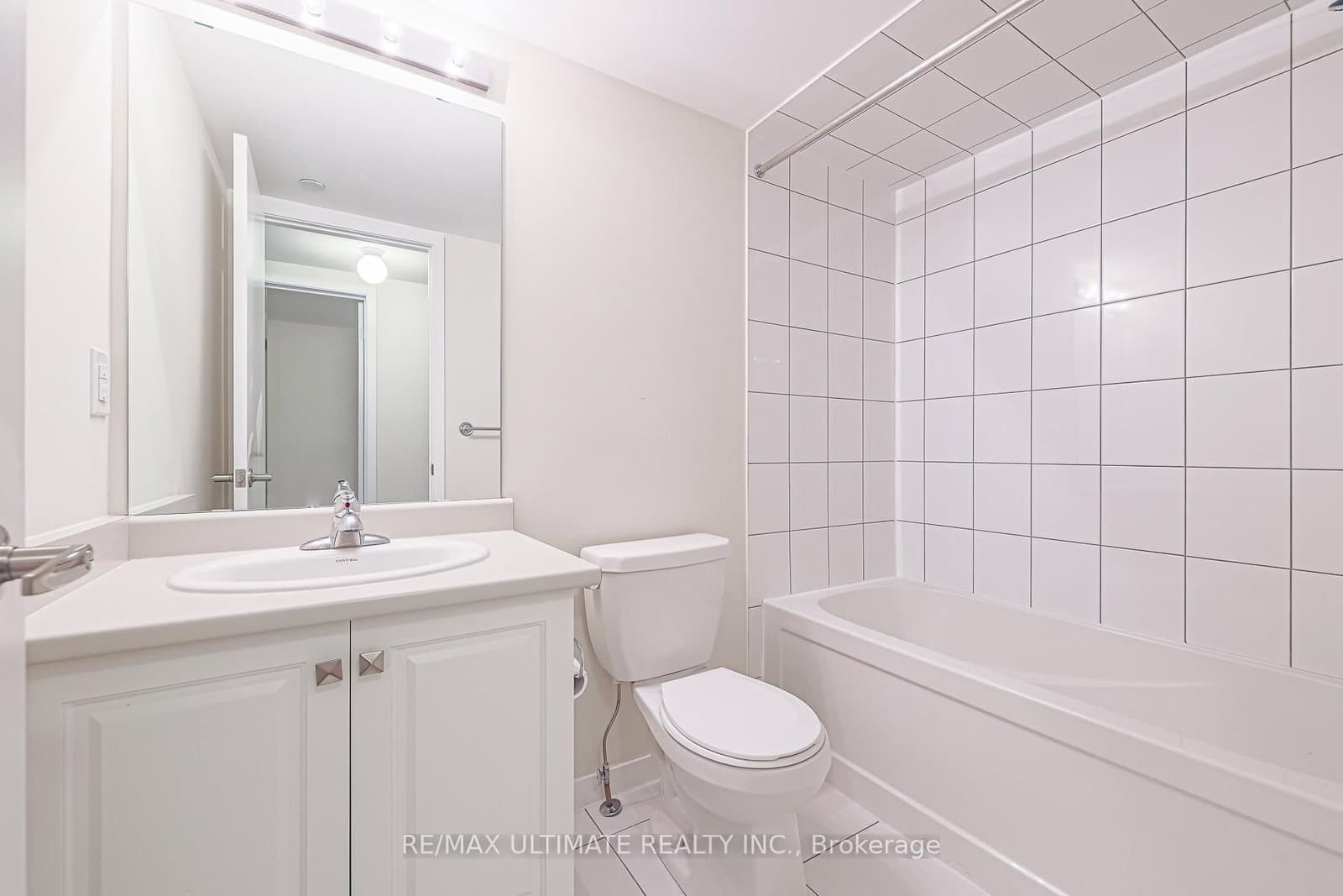 600 Alex Gardner Circle, Unit 109 thumbnail 18