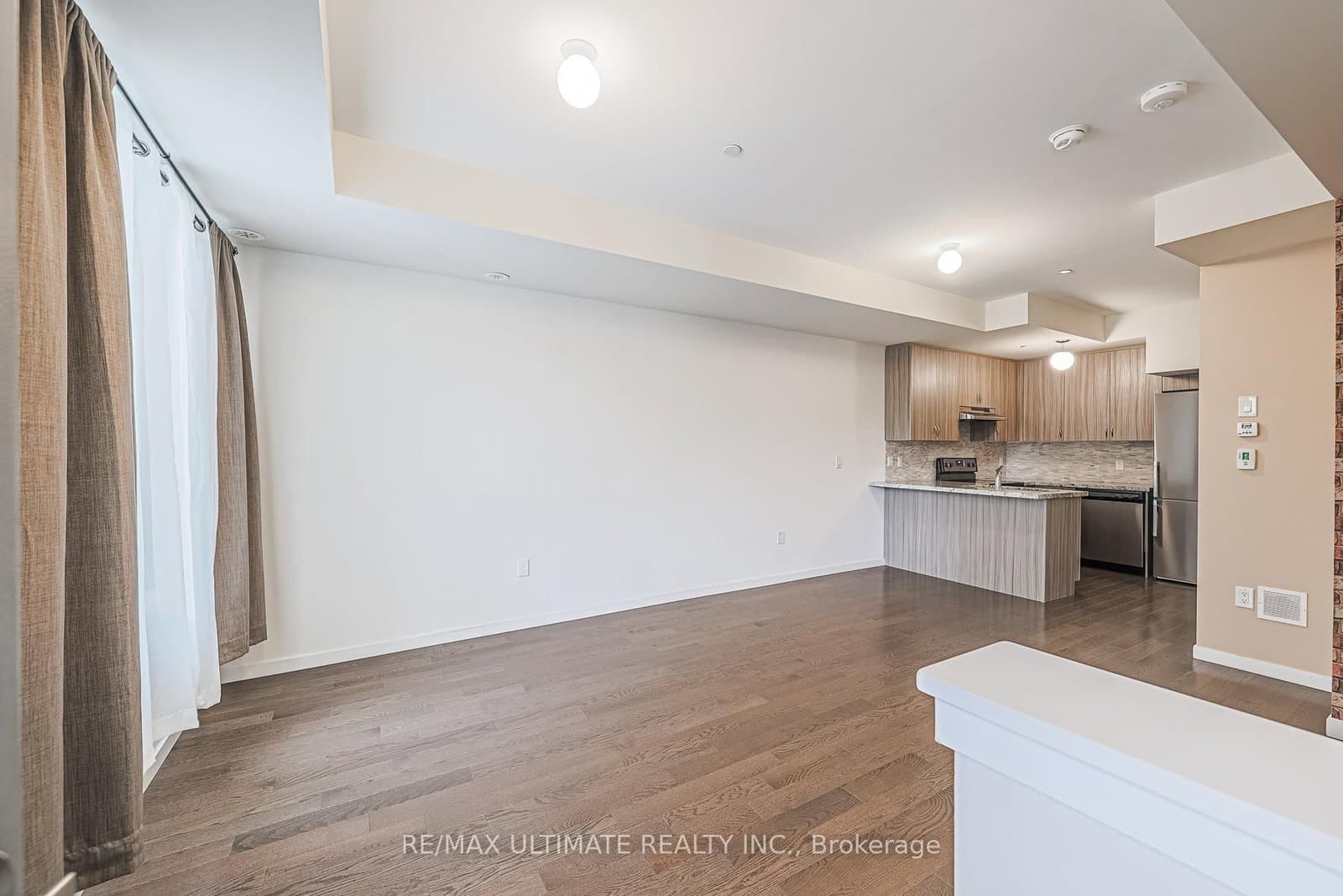600 Alex Gardner Circle, Unit 109 thumbnail 4