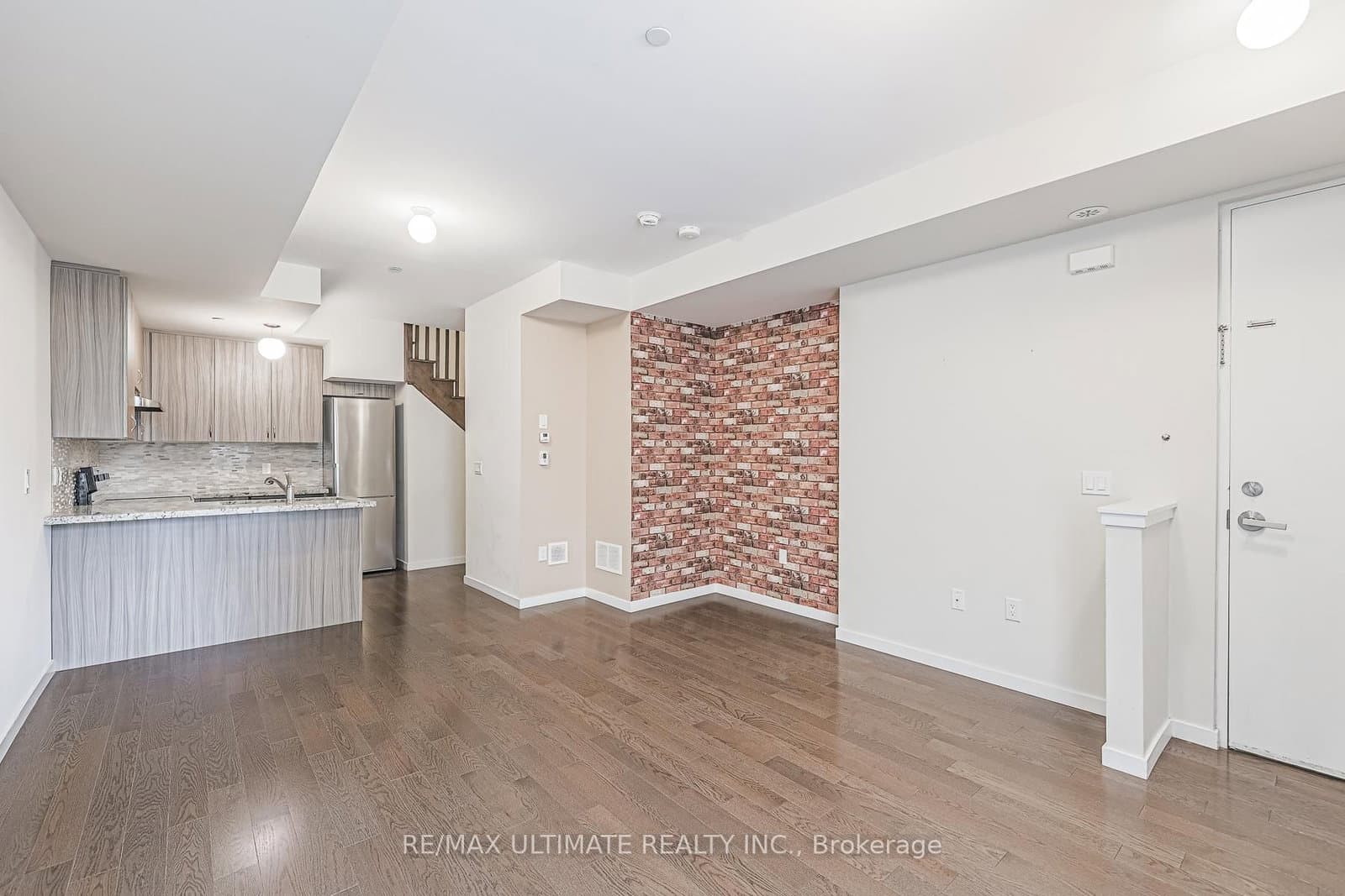 600 Alex Gardner Circle, Unit 109 thumbnail 5