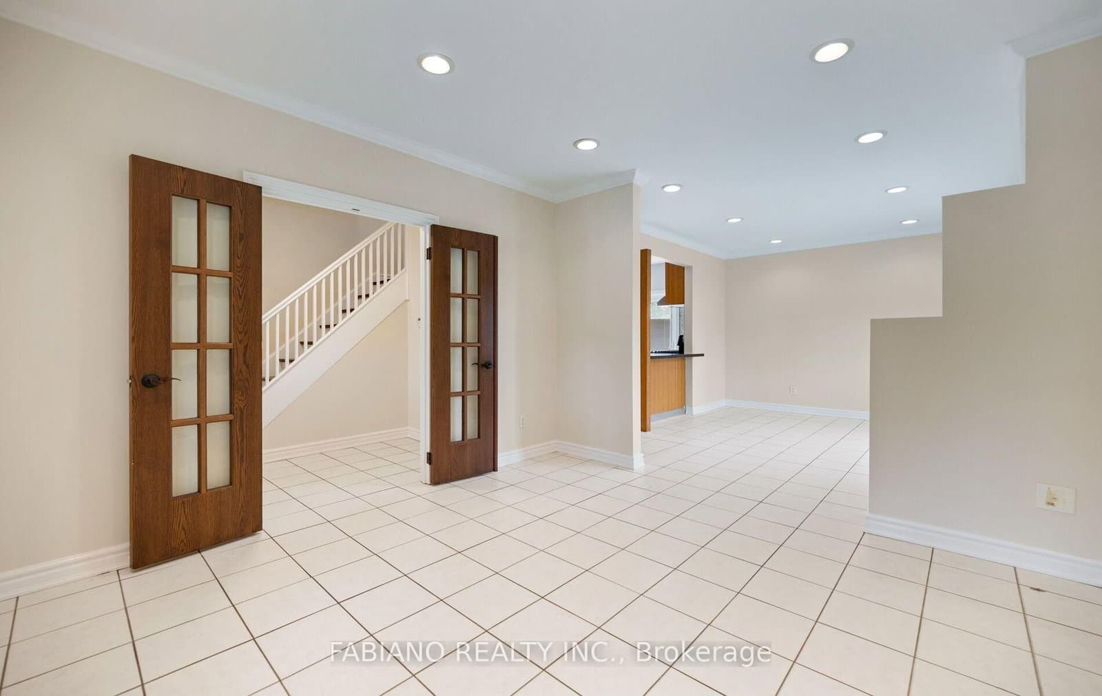 7872 Kipling Avenue thumbnail 10