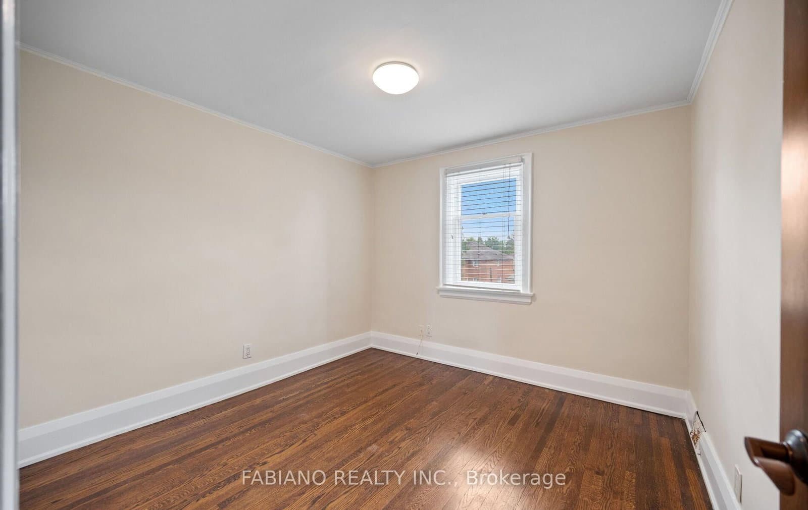 7872 Kipling Avenue thumbnail 24