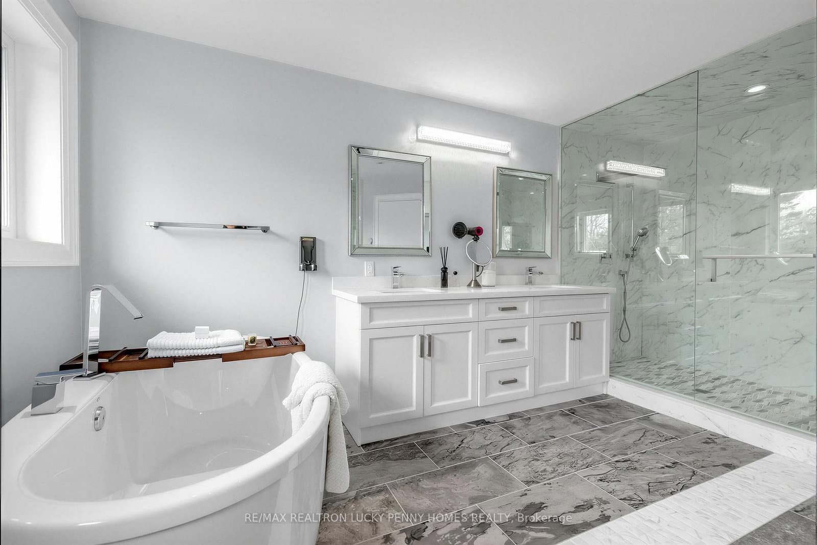 18 Walnut Glen Place thumbnail 25