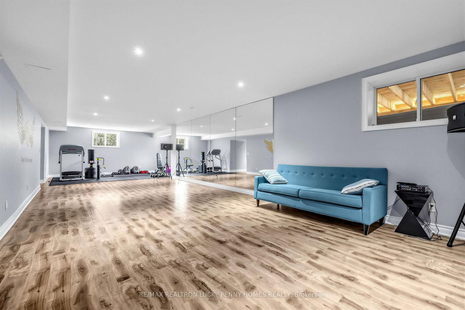 18 Walnut Glen Place thumbnail 36