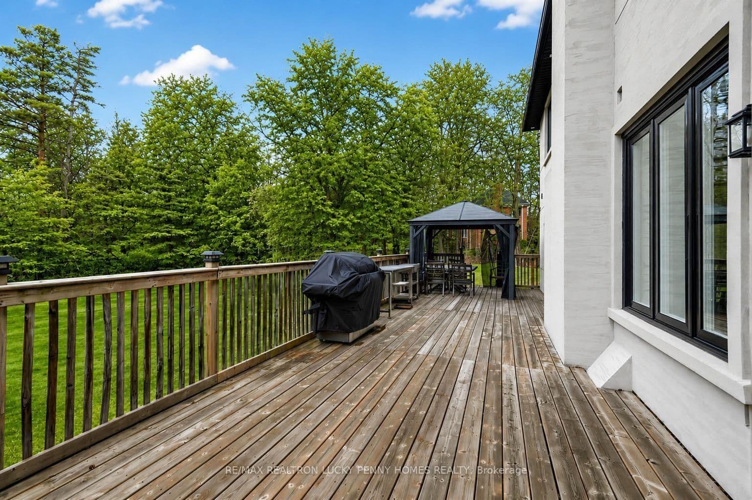 18 Walnut Glen Place thumbnail 39