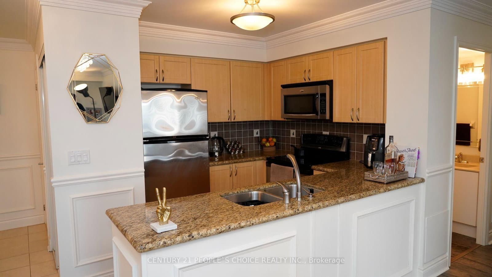 7 North Park Road, Unit 401 thumbnail 4