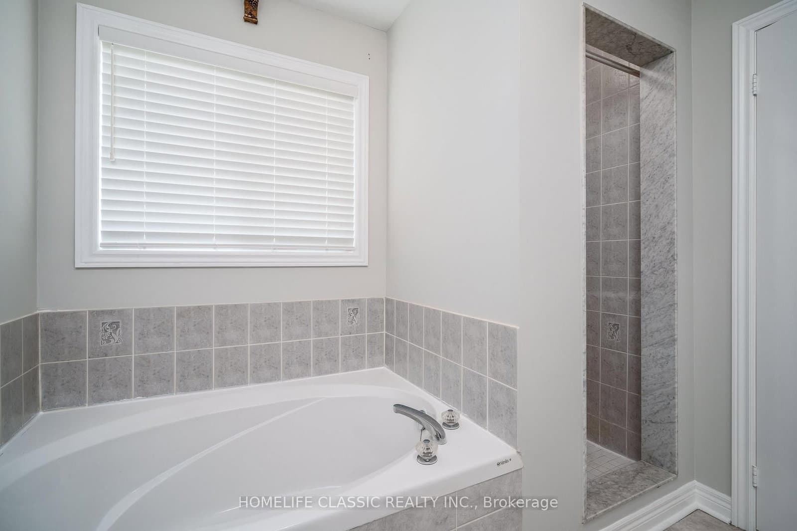 44 Wildberry Crescent thumbnail 10