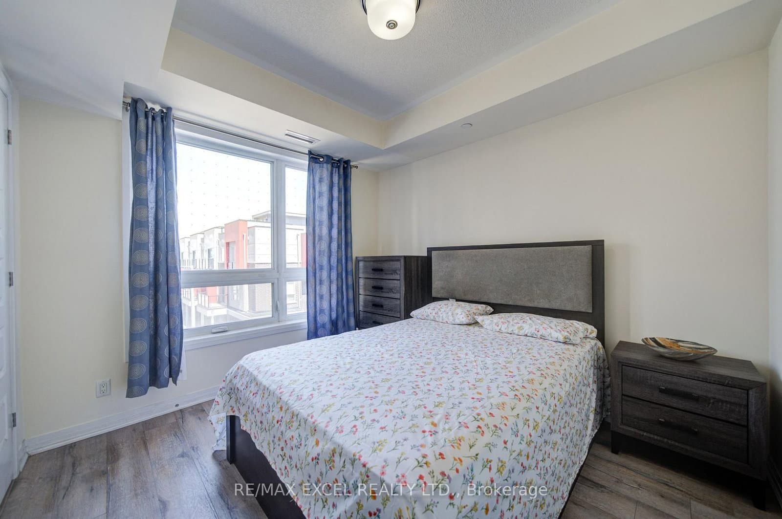 2 Adam Sellers Street, Unit 302 thumbnail 29