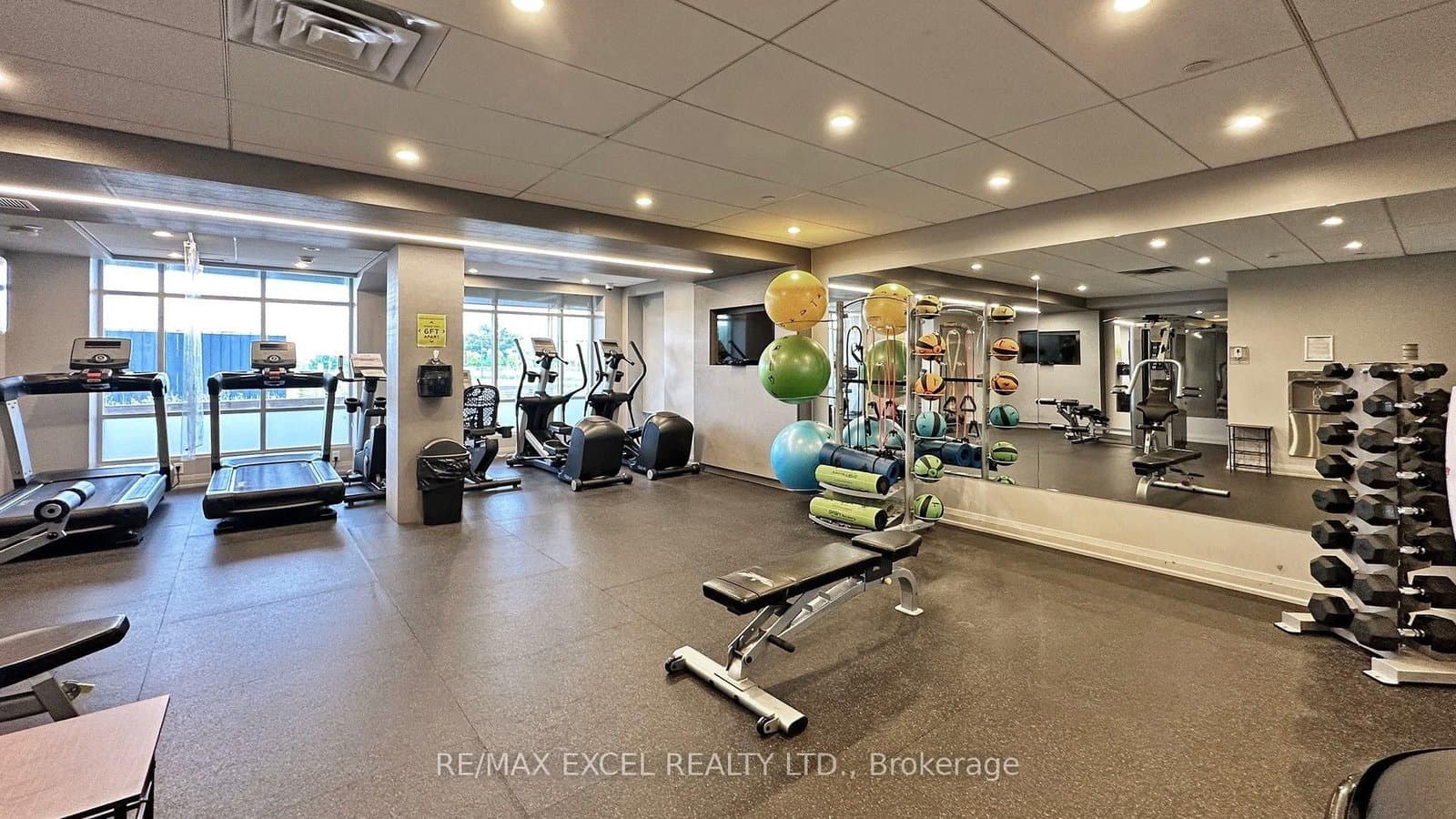2 Adam Sellers Street, Unit 302 thumbnail 46