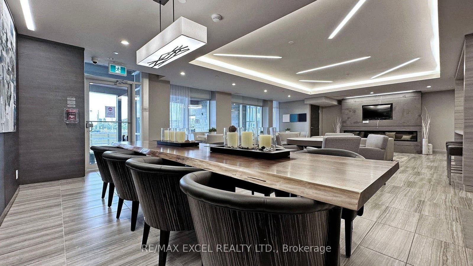 2 Adam Sellers Street, Unit 302 thumbnail 47