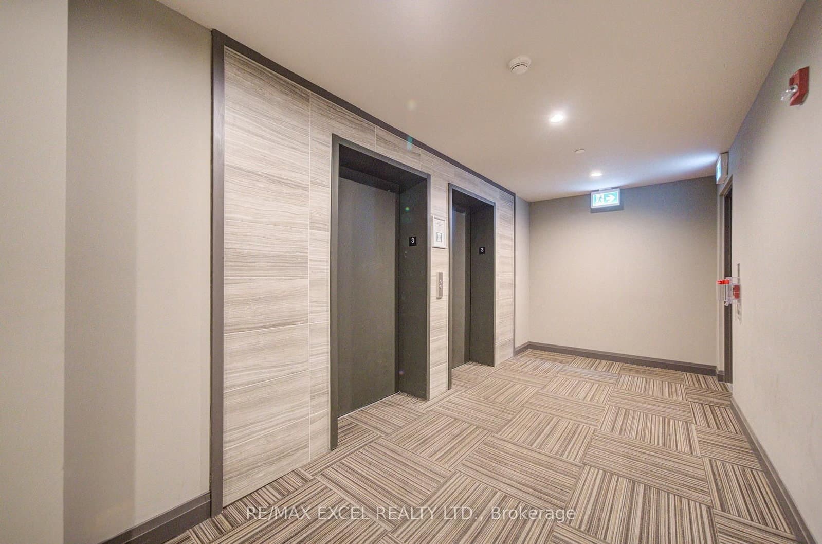 2 Adam Sellers Street, Unit 302 thumbnail 5