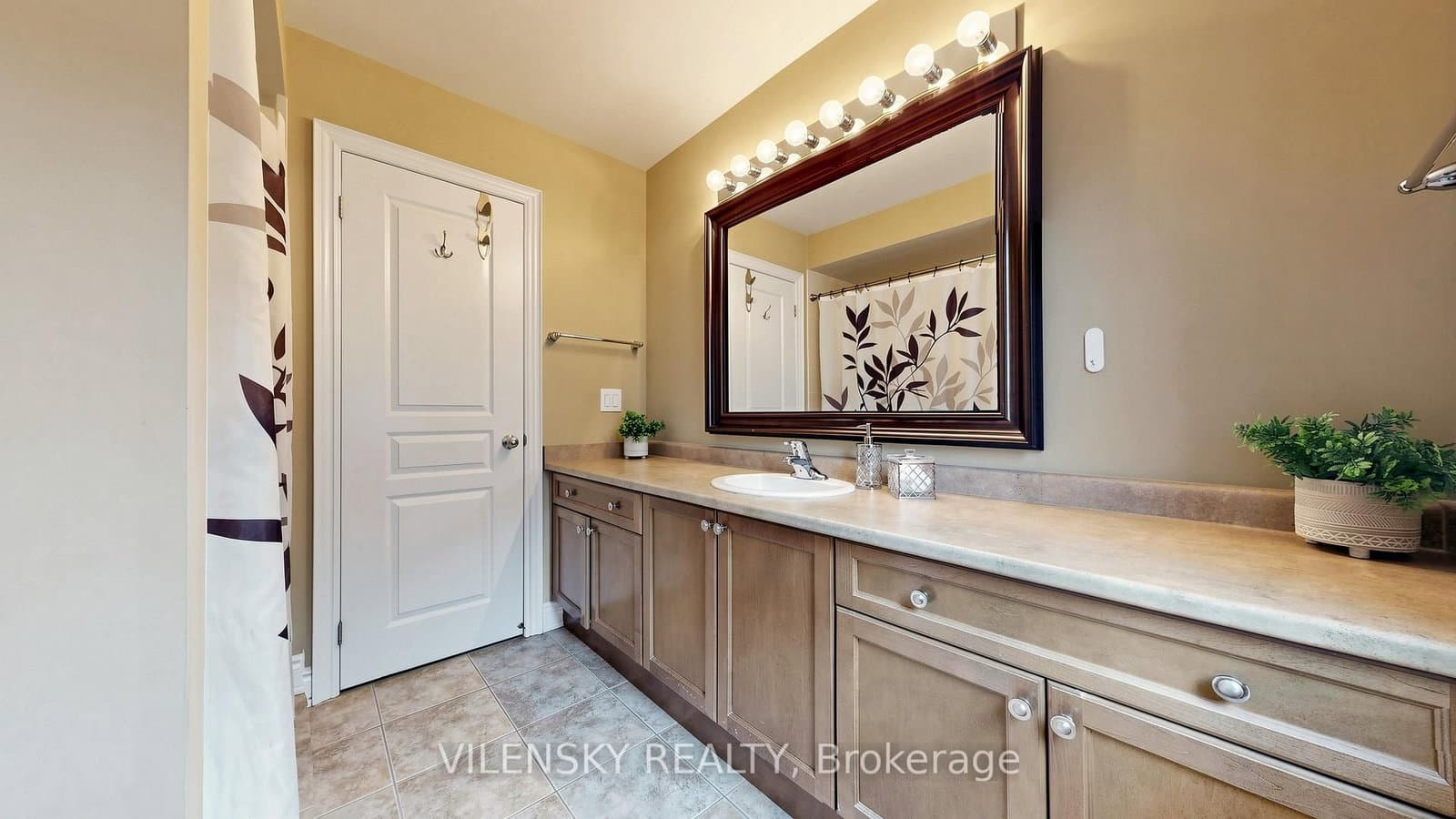 146 Valley Vista Drive thumbnail 28