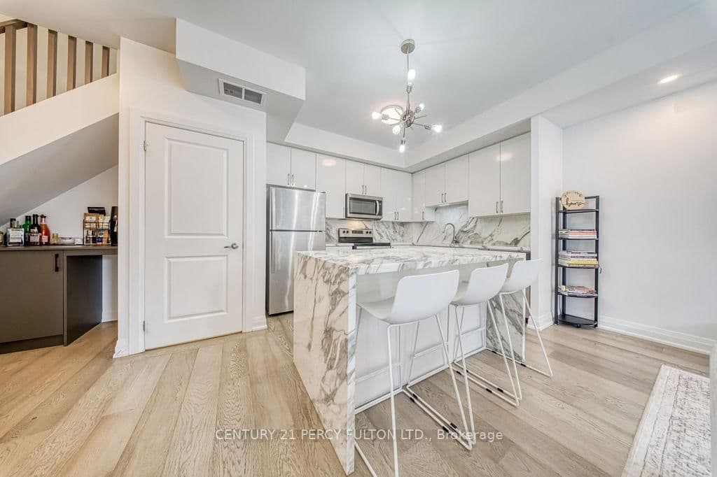 5289 Highway 7, Unit D-803 thumbnail 6
