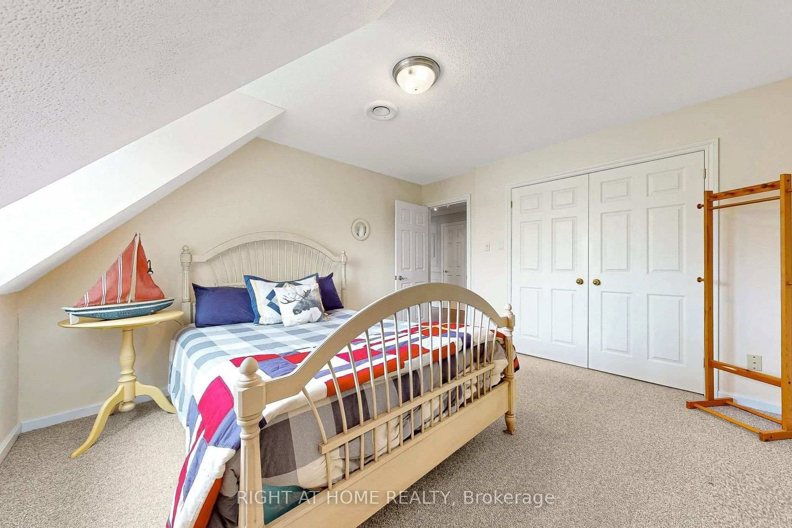 566 Sunset Beach Road thumbnail 22