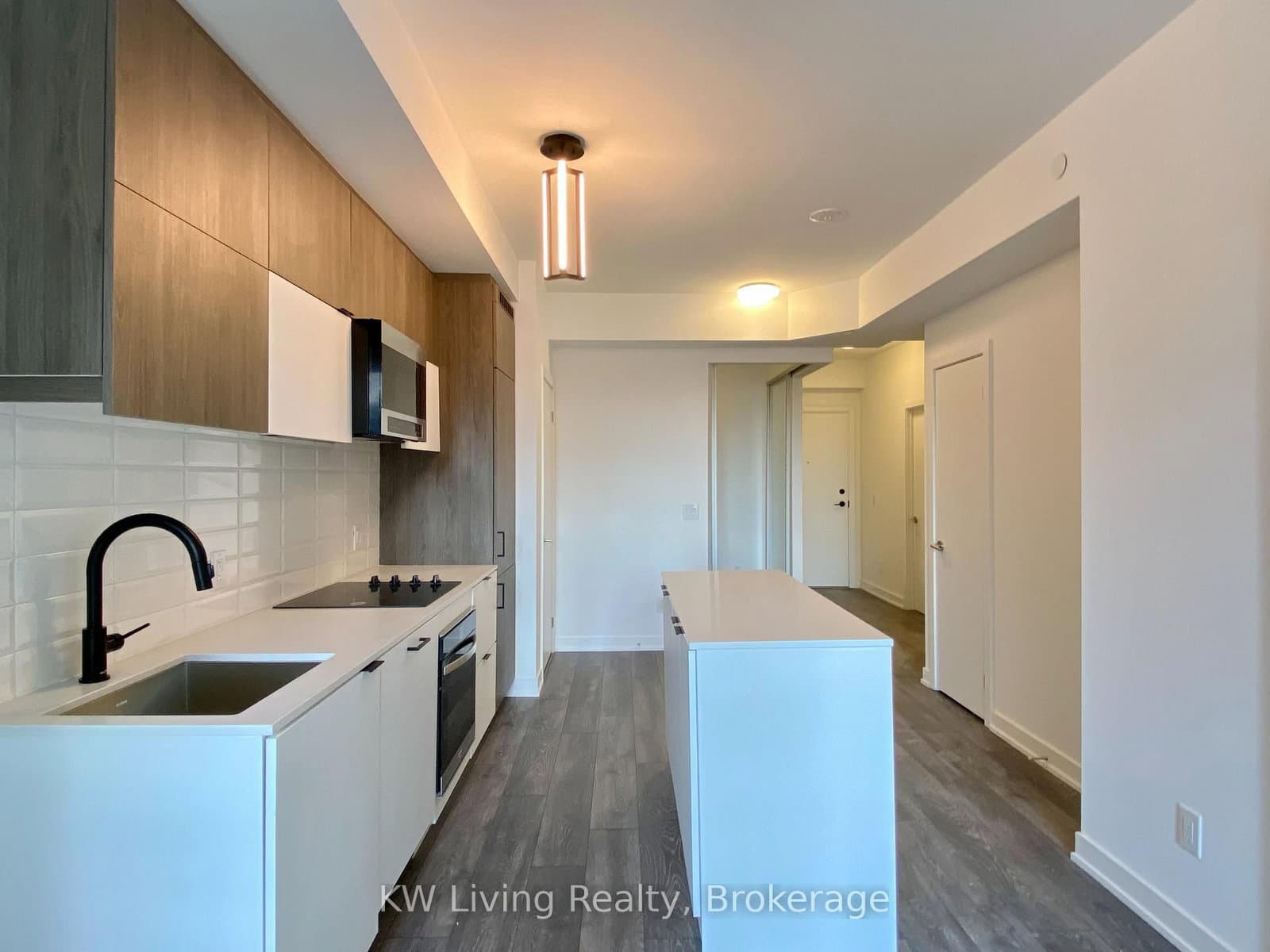 8888 Yonge Street, Unit 203 thumbnail 20