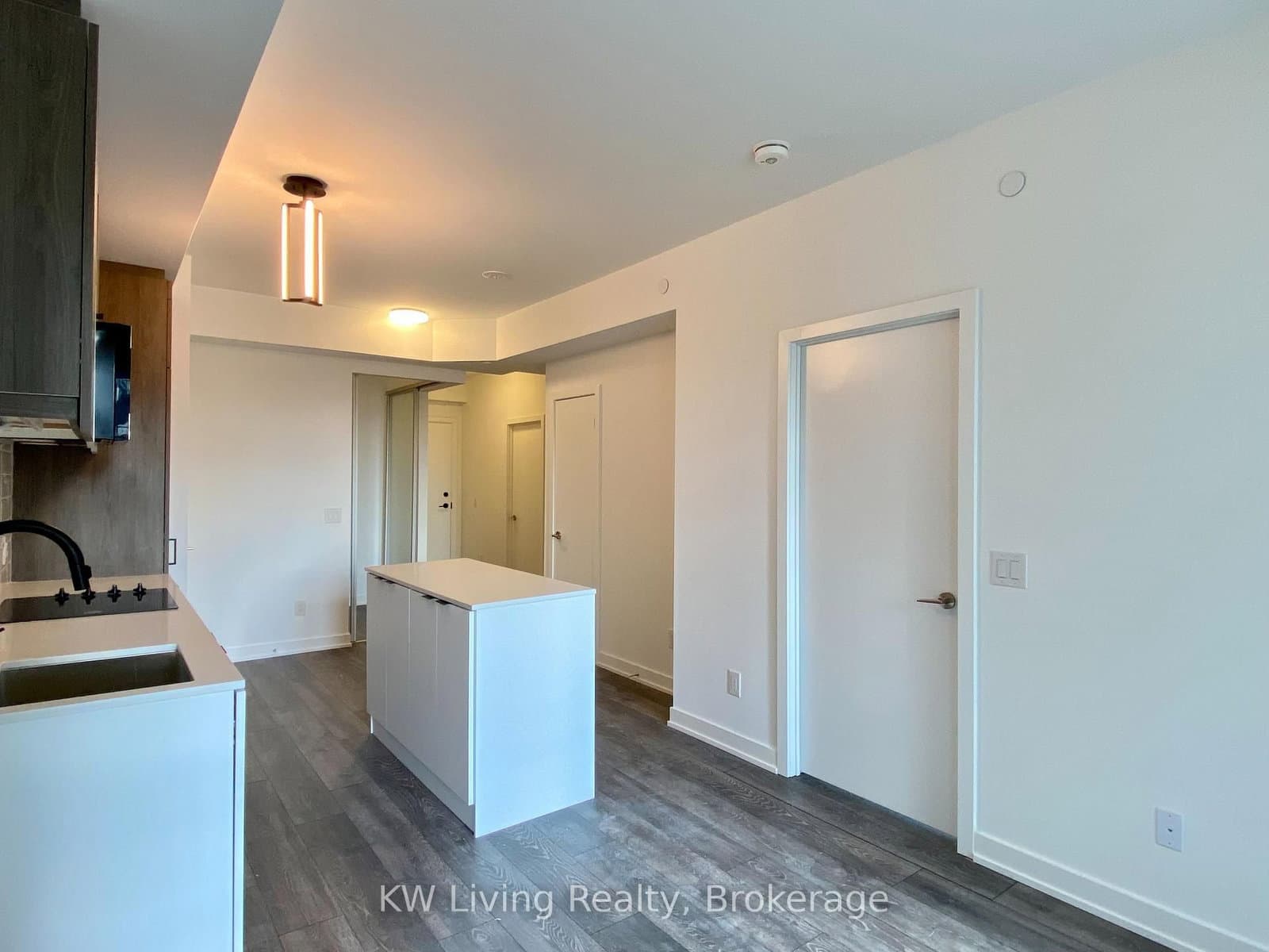8888 Yonge Street, Unit 203 thumbnail 21