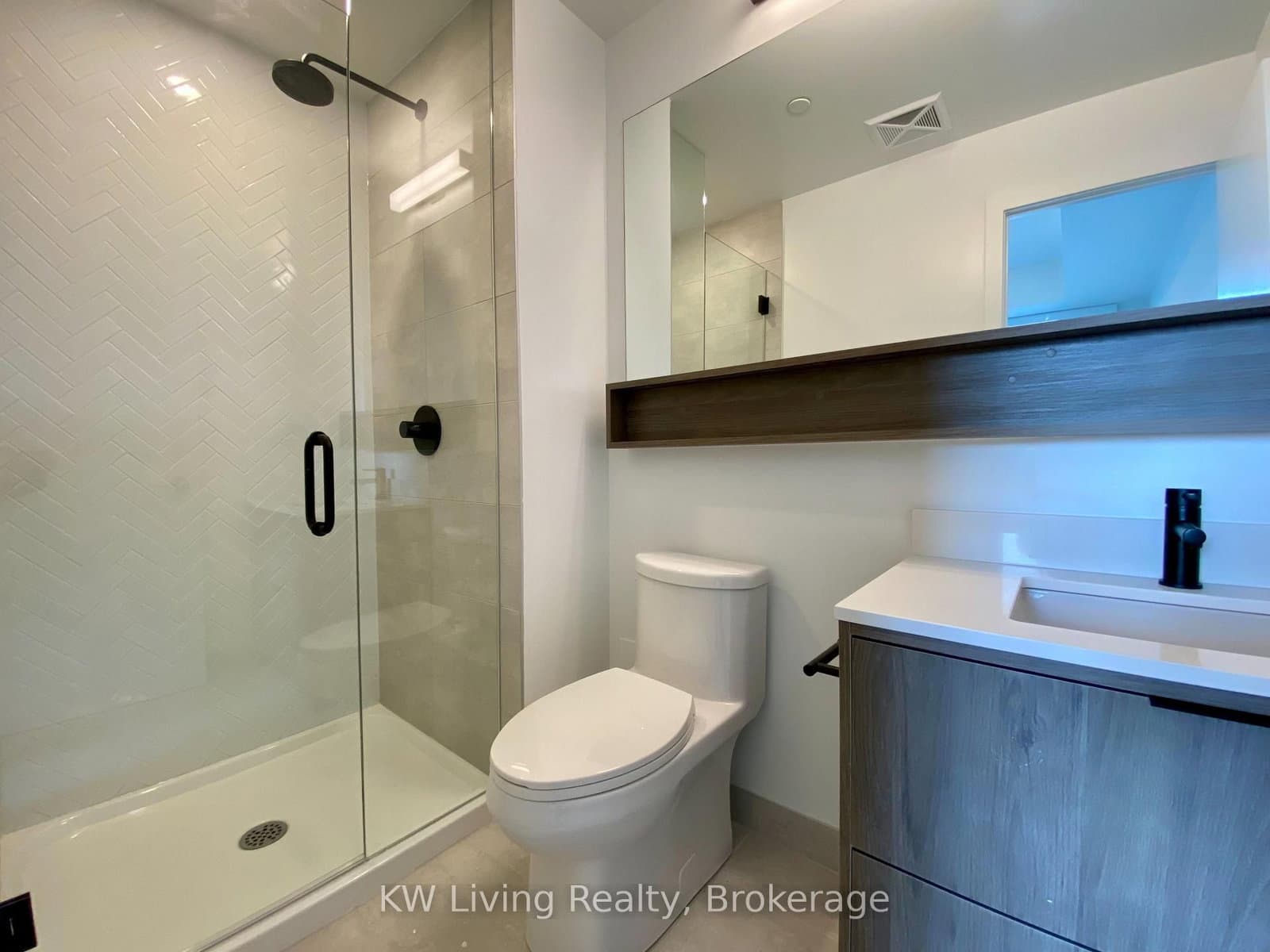 8888 Yonge Street, Unit 203 thumbnail 29