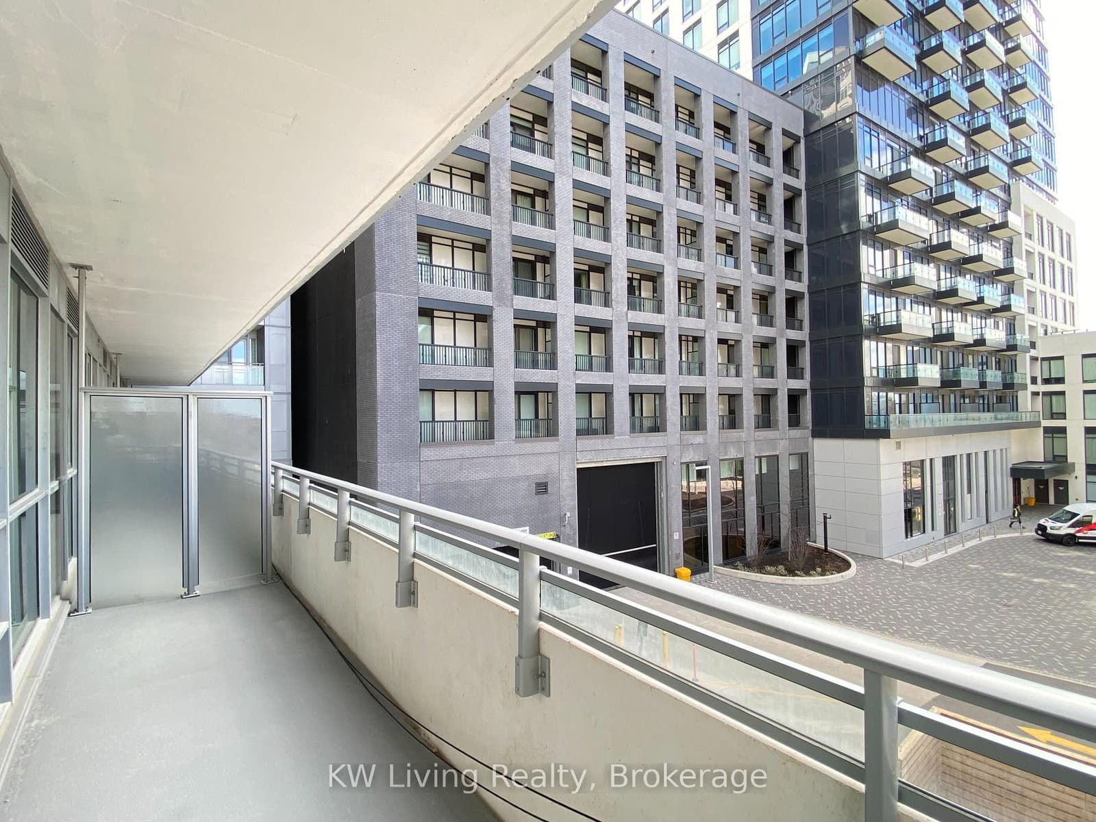 8888 Yonge Street, Unit 203 thumbnail 34