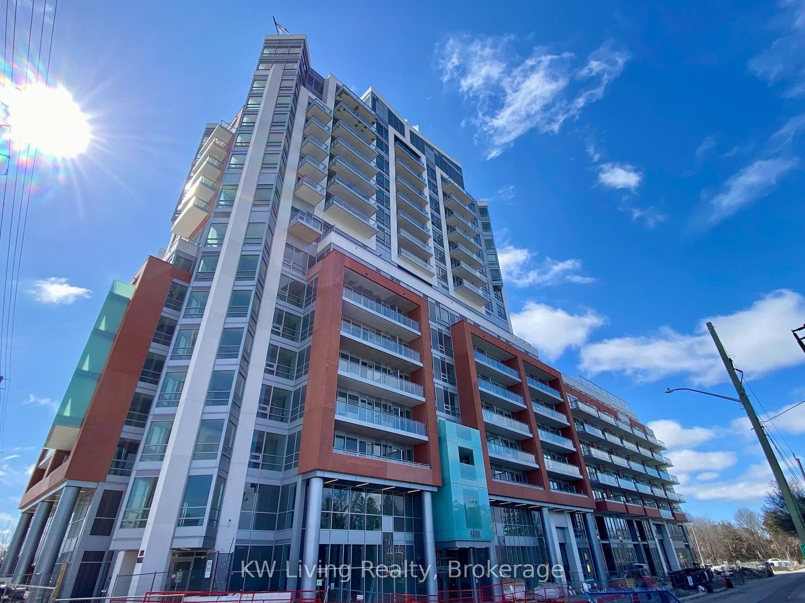 8888 Yonge Street, Unit 203 thumbnail 5