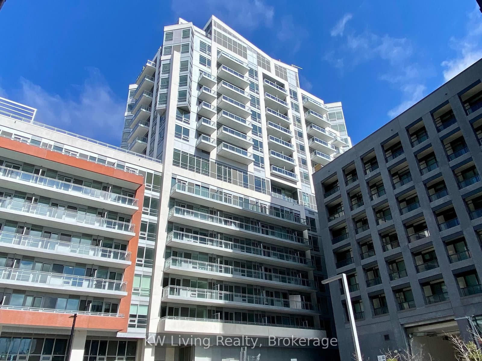 8888 Yonge Street, Unit 203 thumbnail 6