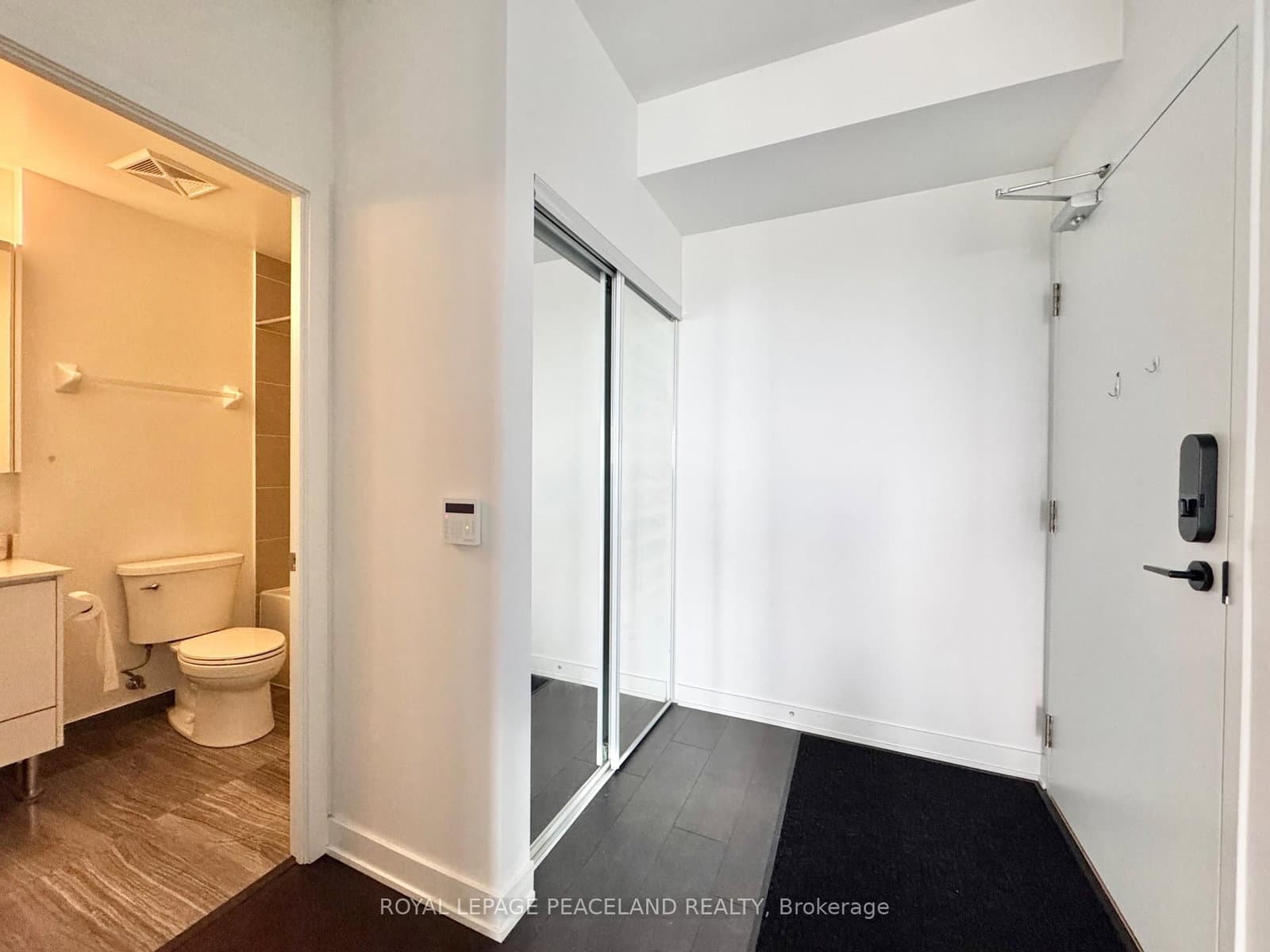 105 Oneida Crescent, Unit 2806 thumbnail 4