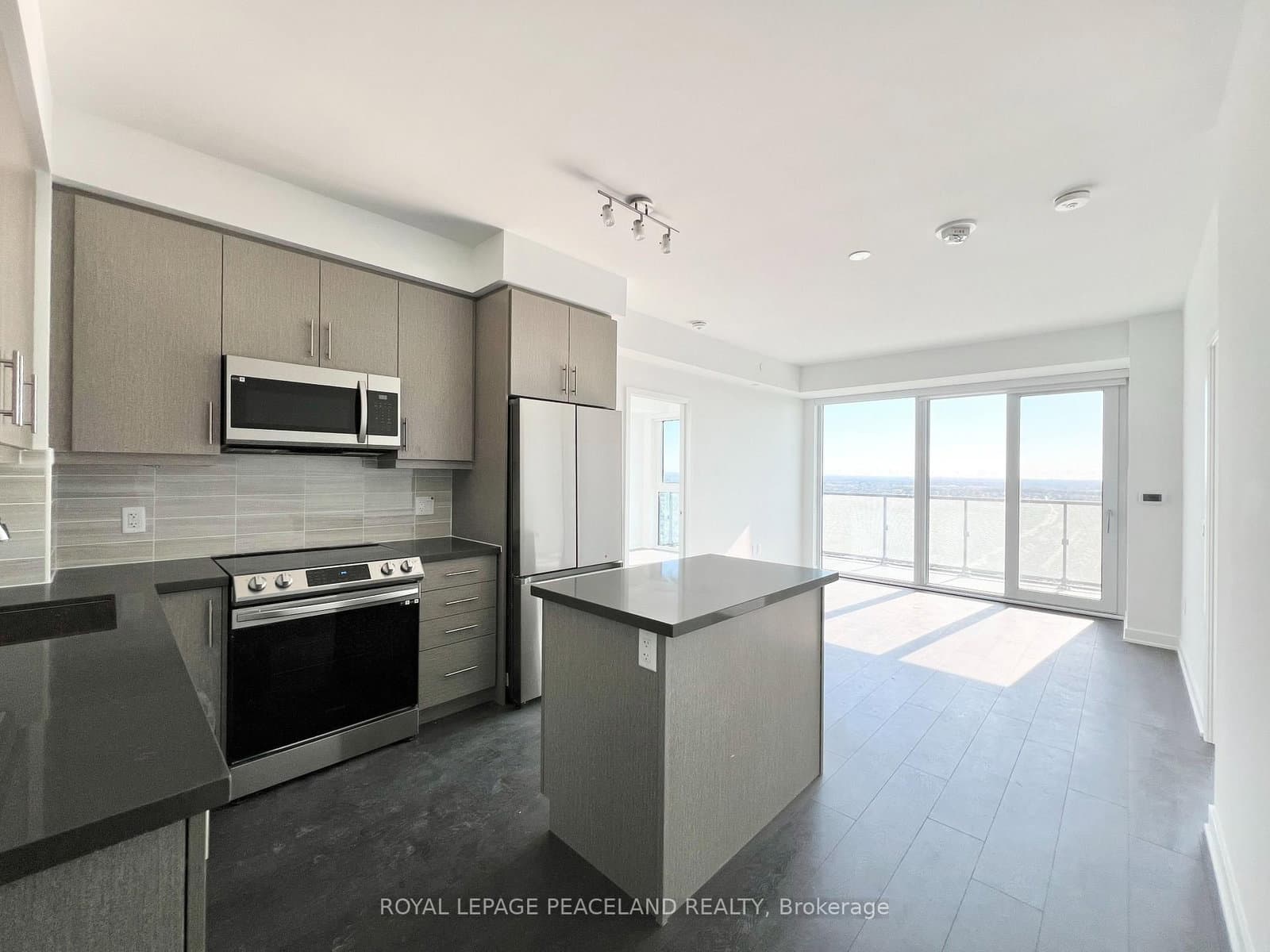 105 Oneida Crescent, Unit 2806 thumbnail 5