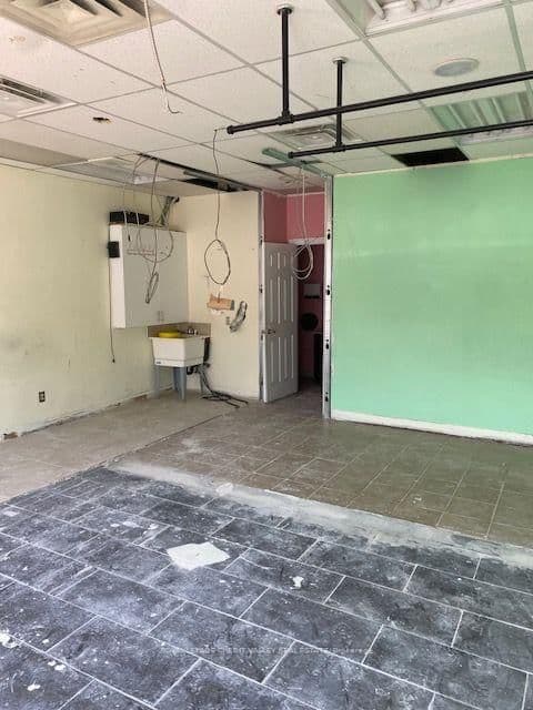50 Lockridge Avenue, Unit 8 thumbnail 6