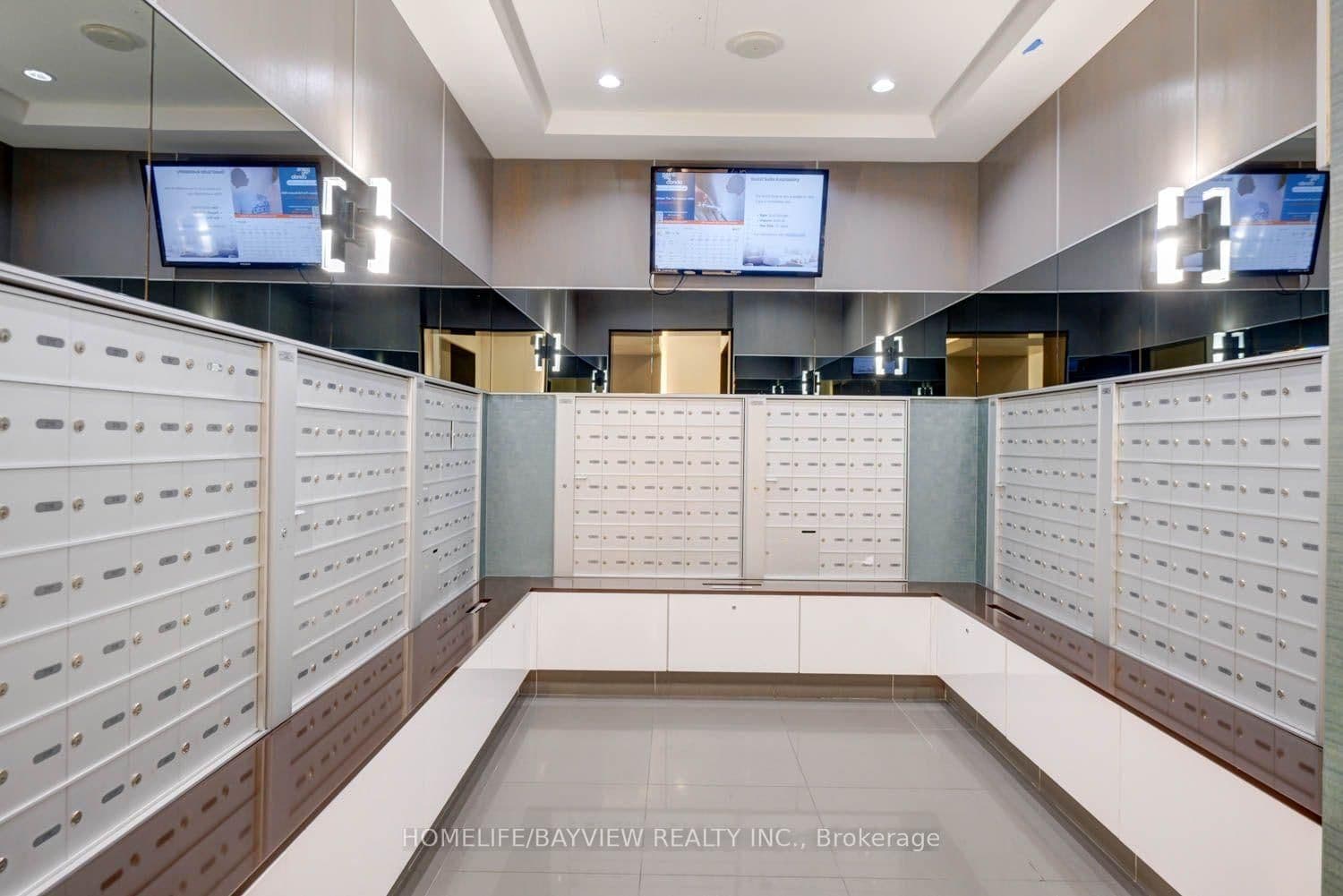 7165 YONGE Street, Unit 2403 thumbnail 32