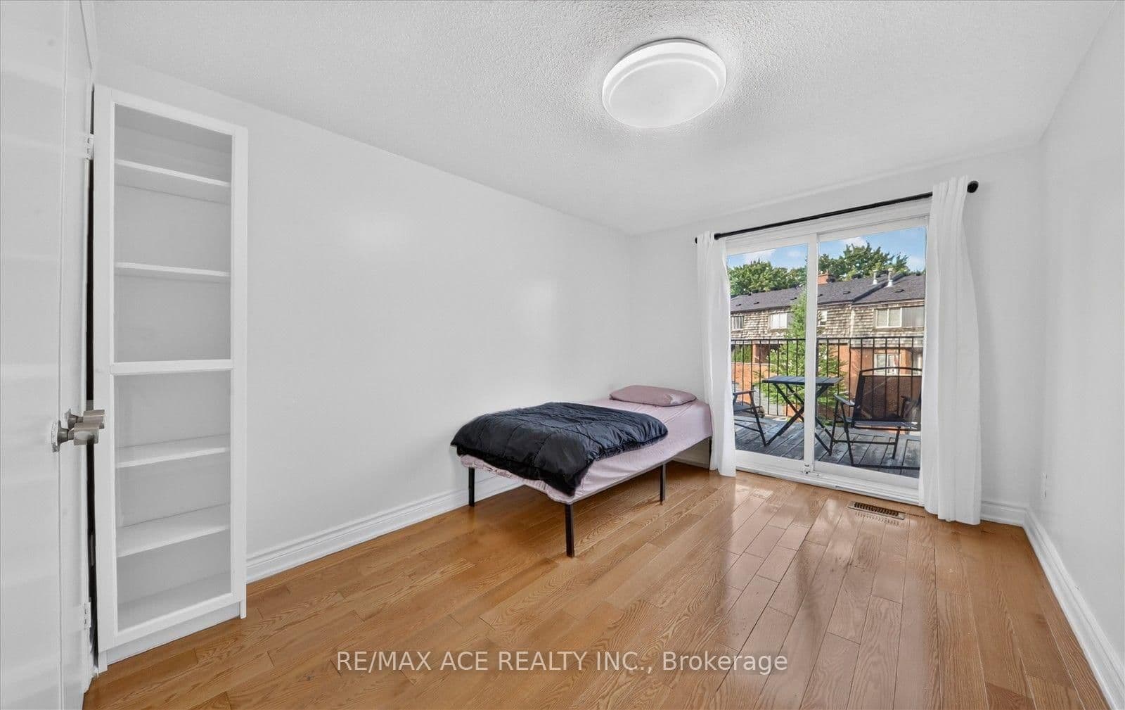 65 Cricklewood Crescent thumbnail 31