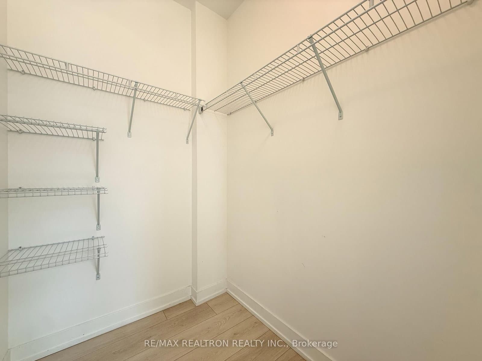 1709 Bur Oak Avenue, Unit 509 thumbnail 13