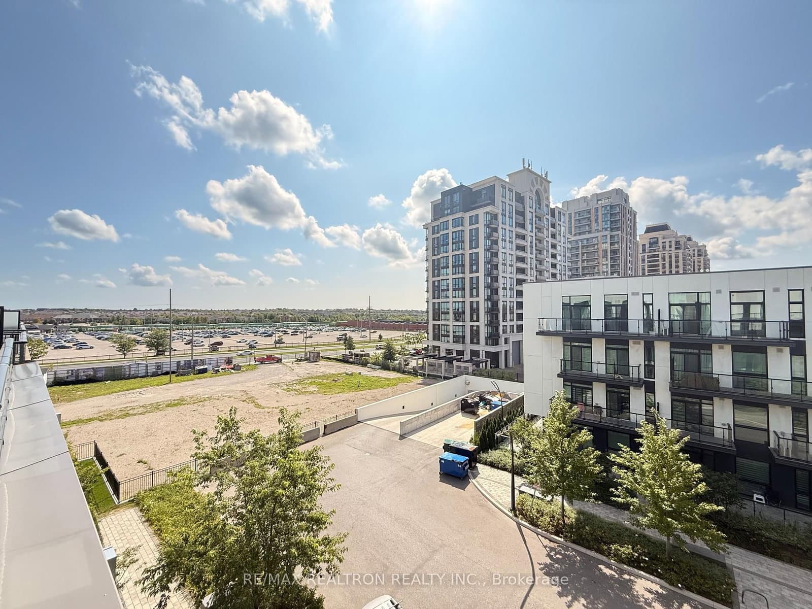 1709 Bur Oak Avenue, Unit 509 thumbnail 19
