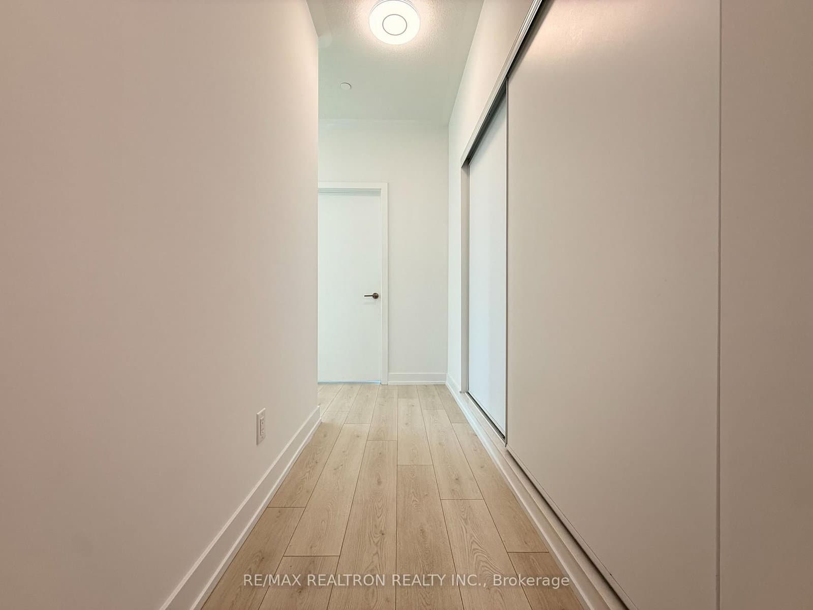 1709 Bur Oak Avenue, Unit 509 thumbnail 8