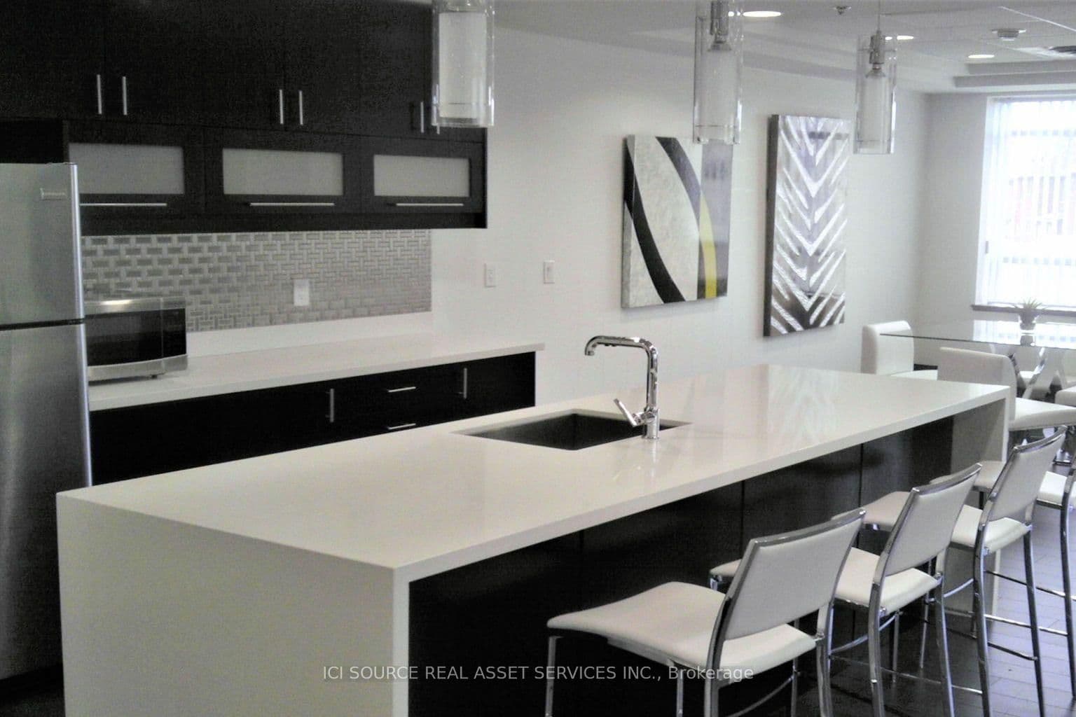 73 King William Crescent, Unit 202 thumbnail 17