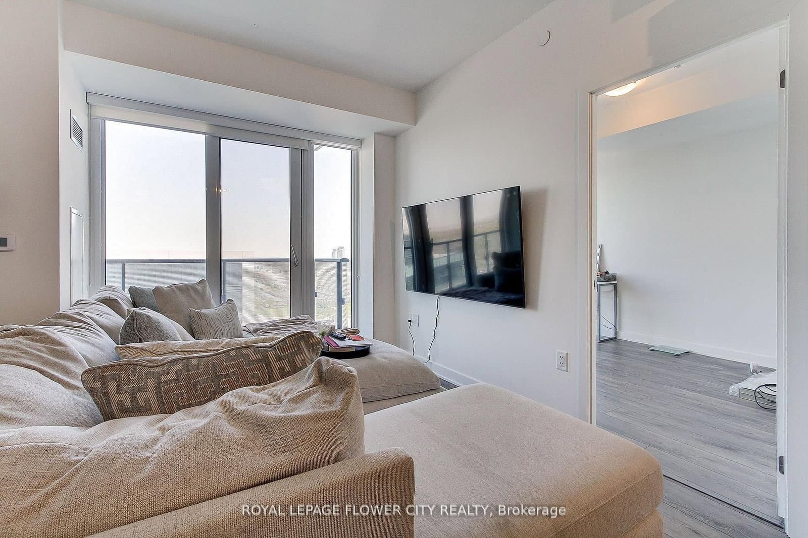 95 Oneida Crescent, Unit 2305 thumbnail 4