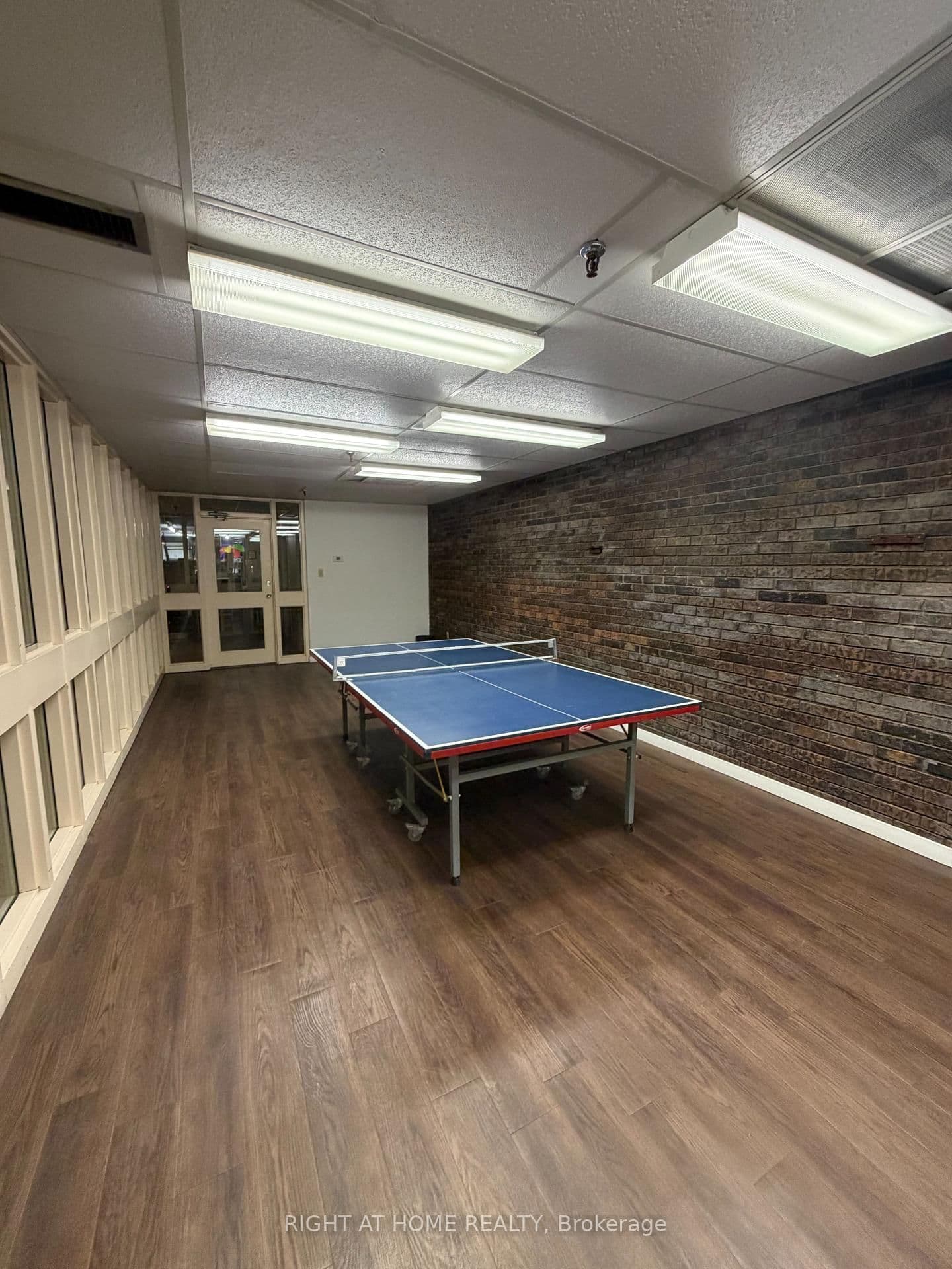 60 Inverlochy Boulevard, Unit 802 thumbnail 20
