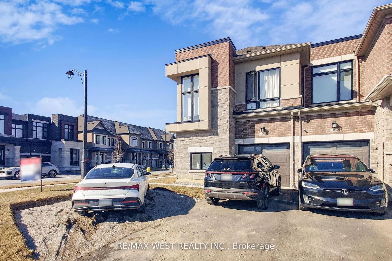 4 Haldimand Street thumbnail 2