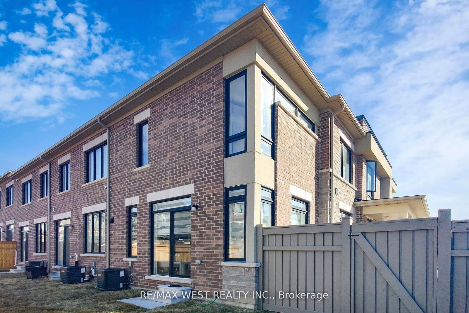 4 Haldimand Street thumbnail 29