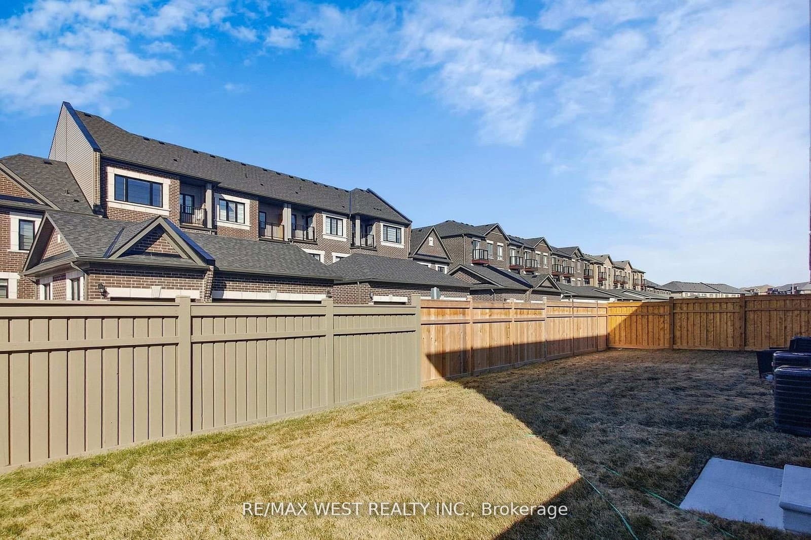 4 Haldimand Street thumbnail 32