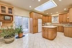 137 Arnold Avenue thumbnail 3