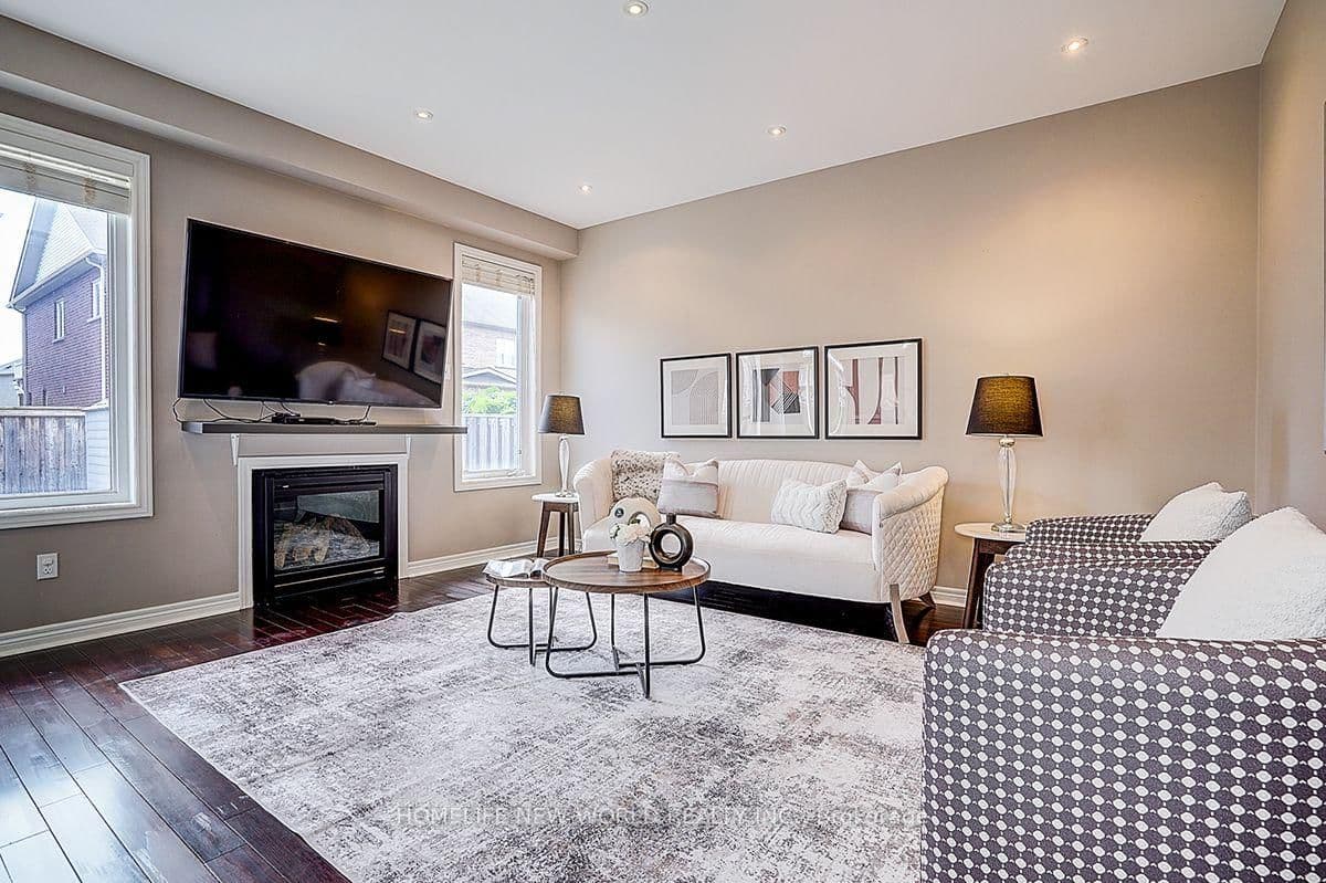 39 James Parrott Avenue thumbnail 13