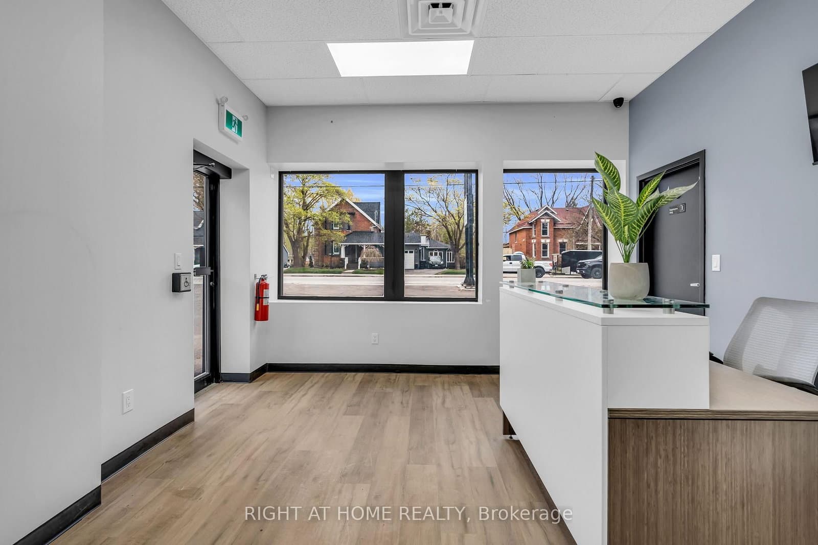 7348 26 Highway, Unit A thumbnail 10