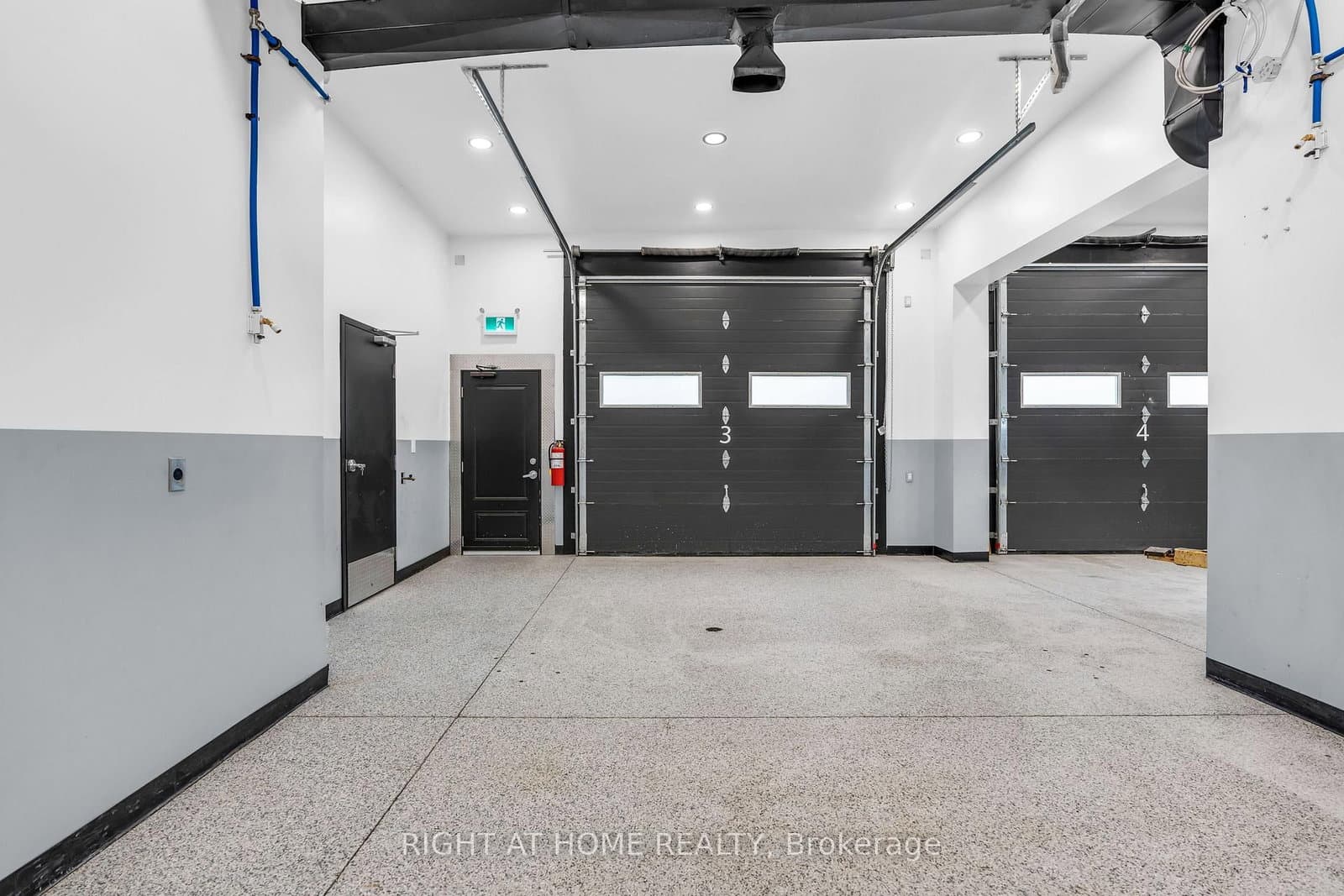 7348 26 Highway, Unit A thumbnail 16