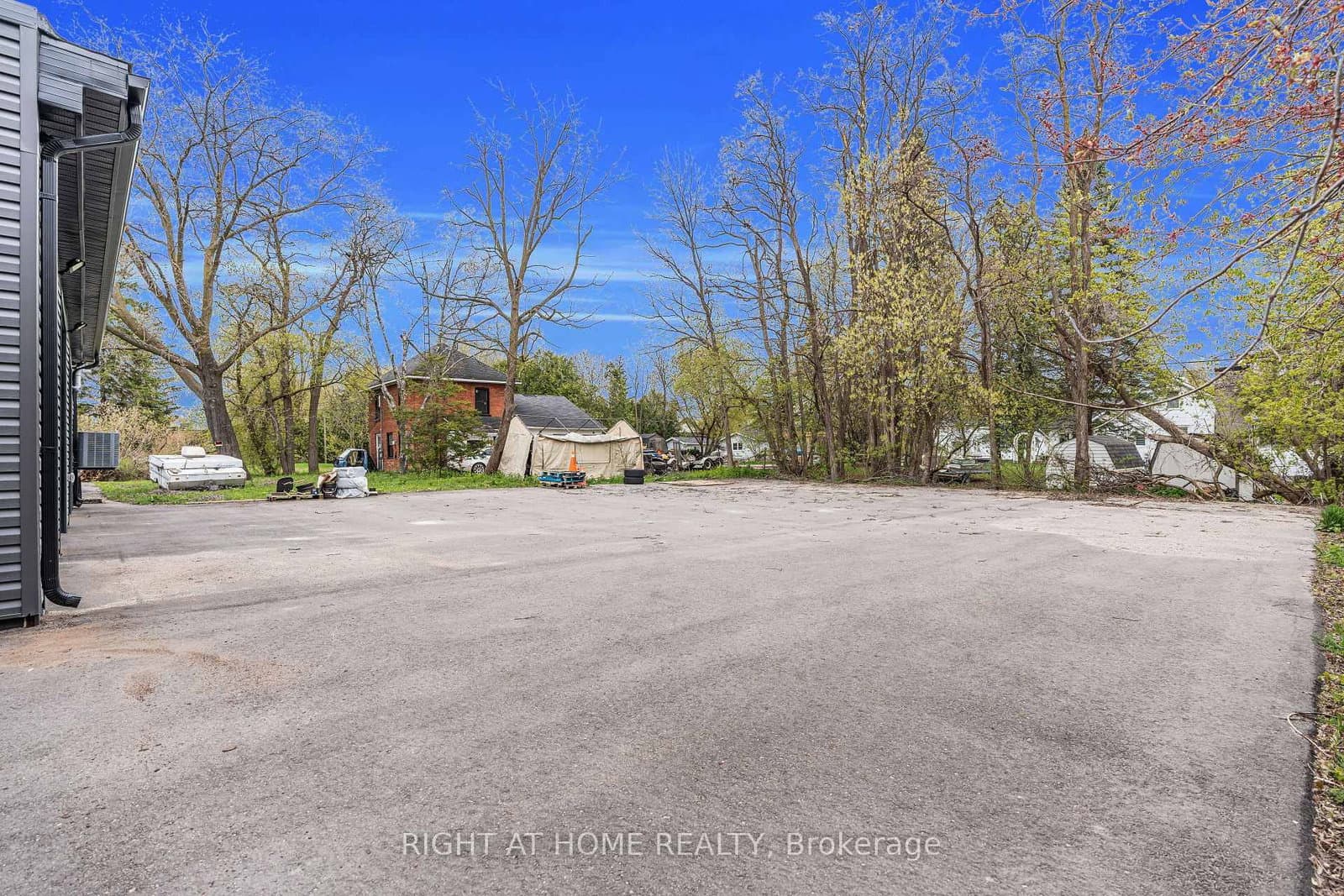 7348 26 Highway, Unit A thumbnail 21