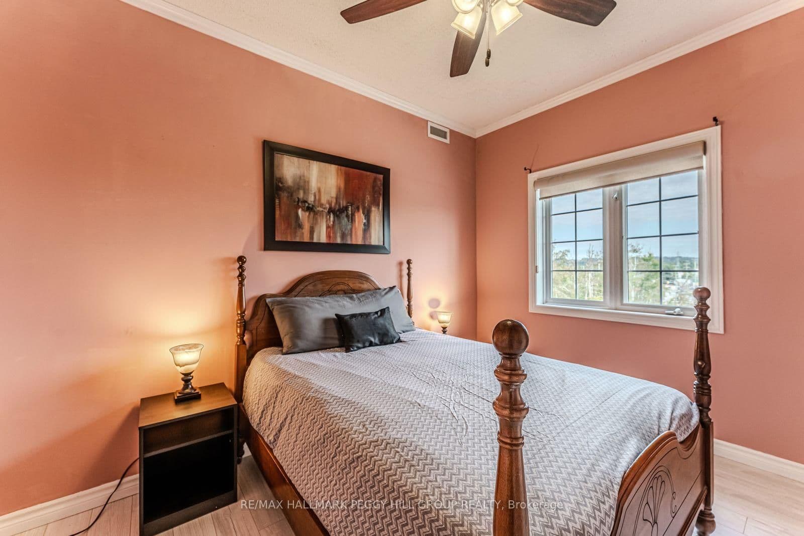 40 Ferndale Drive S, Unit 402 thumbnail 8