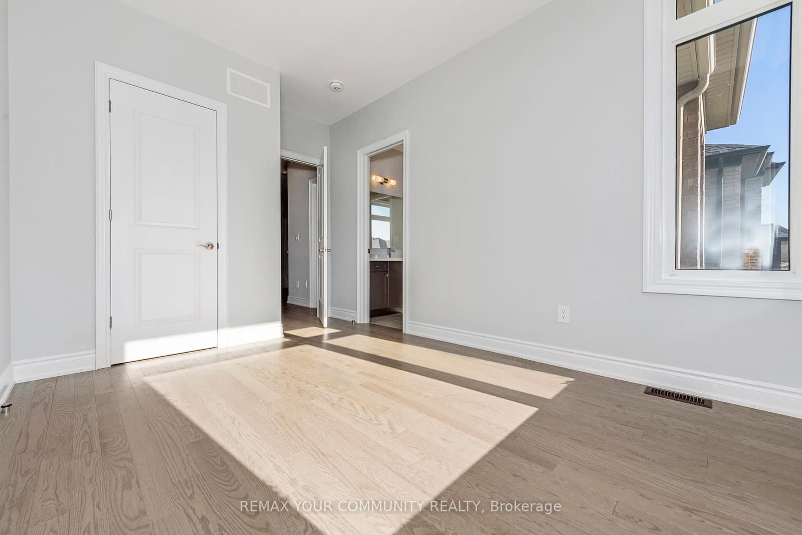 105 Bearberry Road thumbnail 23